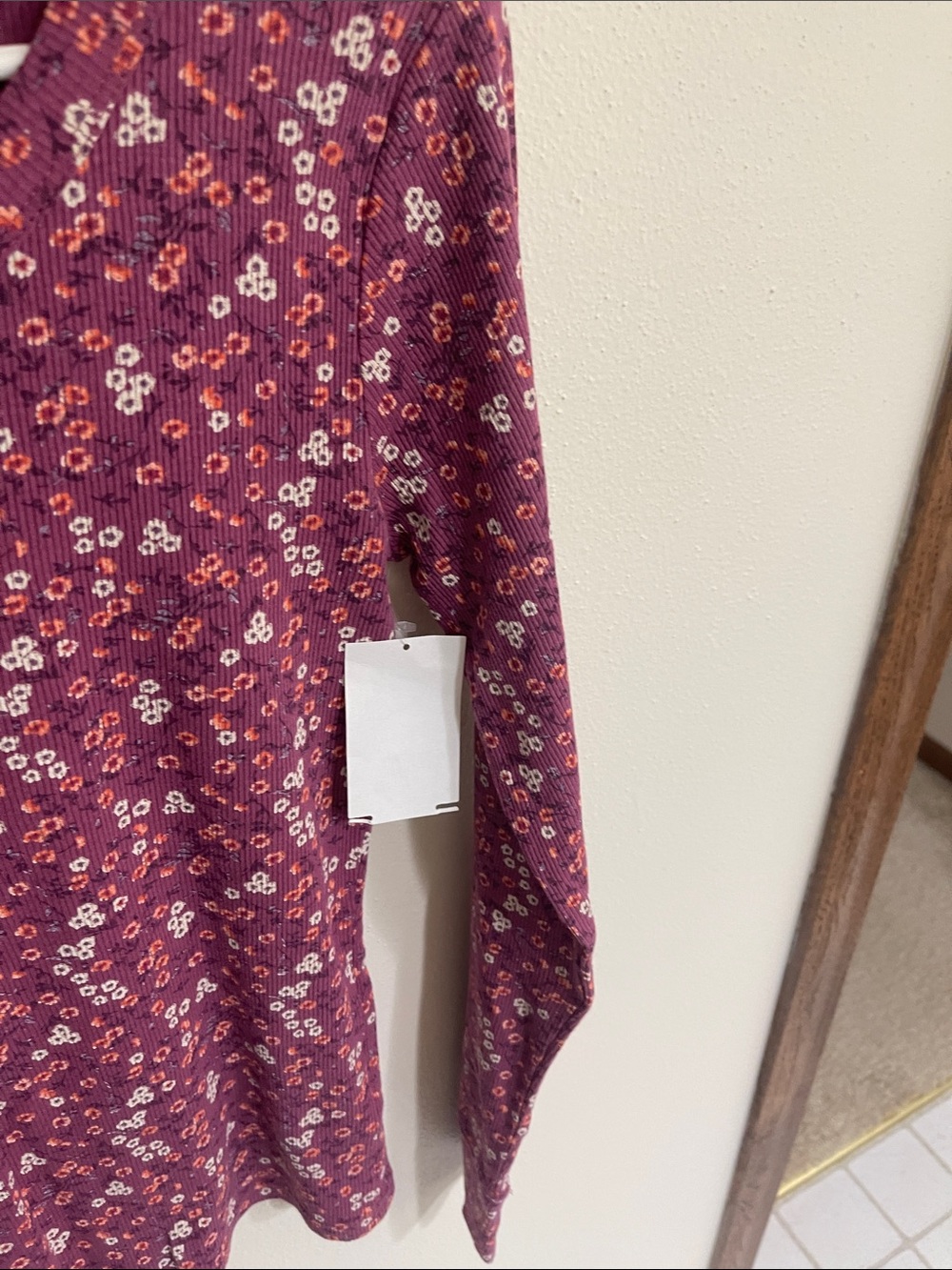 Women’s Floral Henley Long Sleeve top. - Picture 4 of 4